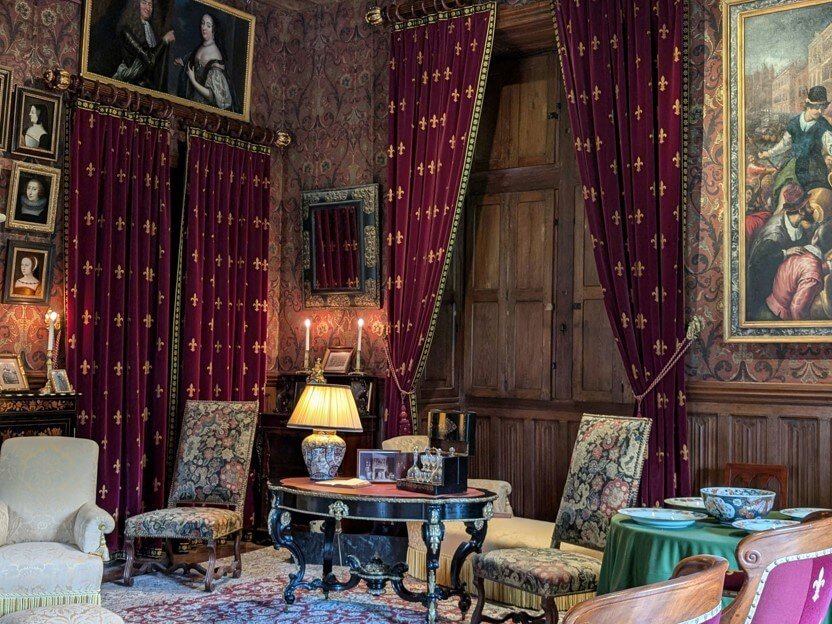 Antiques estate buyers liquidators Lantana South Florida. Updated 2025..